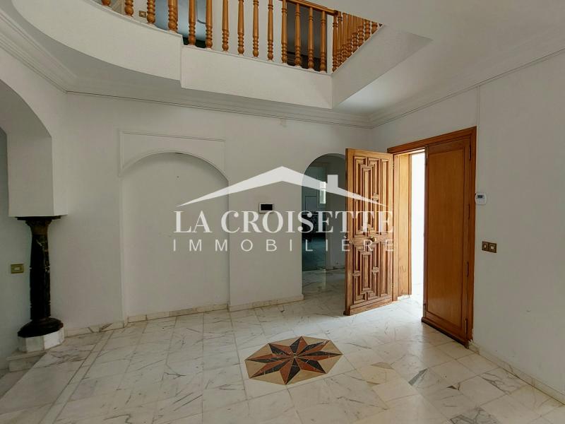 Villa S+4 à Gammarth